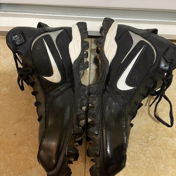 Mens  Football Shoes sneakers Black White Lace Up Size 13 - Picture 5 of 7